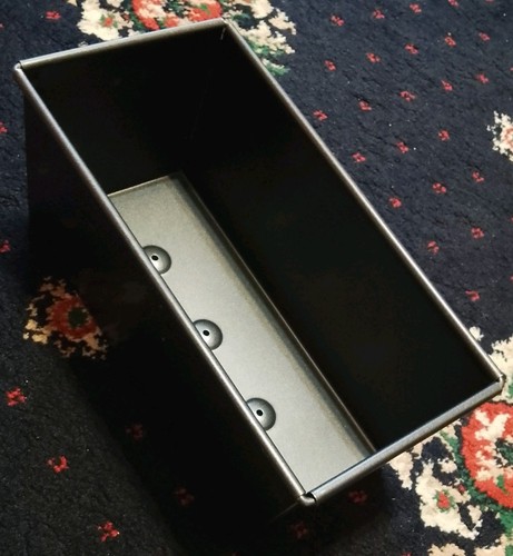 Rectangle non stick toast box - non-stick,